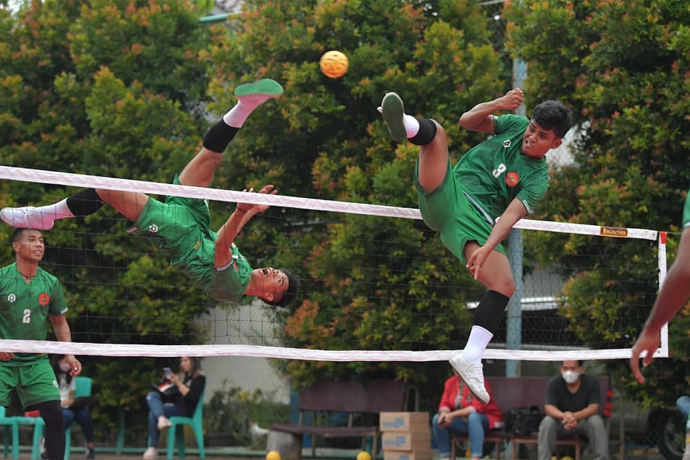 Sepak bola takraw